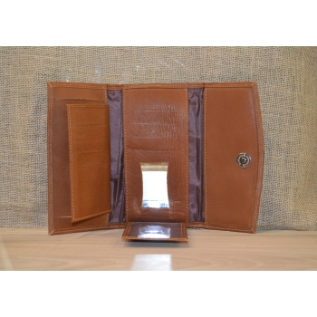 Portfel duży skórzany jasno brązowy z kwiatowym kolorowym haftem .